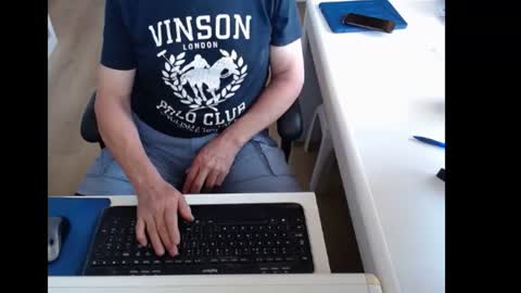 dutchpornking2 online show from June 18, 7:03 am