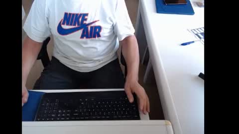 dutchpornking2 online show from July 2, 6:07 am