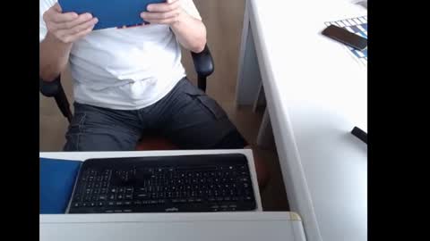 dutchpornking2 online show from July 7, 6:47 am