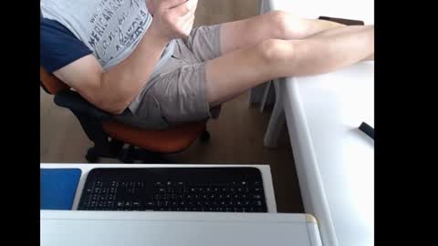 dutchpornking2 online show from July 24, 6:54 am