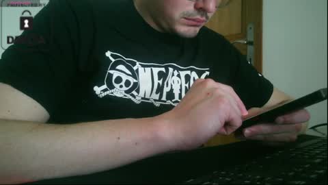 dy22__ online show from April 9, 3:07 pm