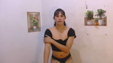 dy_namite online show from April 28, 6:56 pm