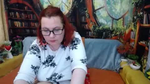 Dyanne online show from June 6, 5:41 pm
