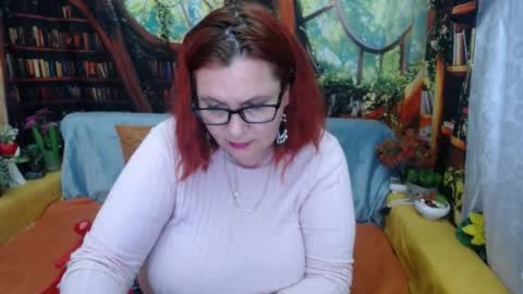 Dyanne online show from June 16, 9:41 pm