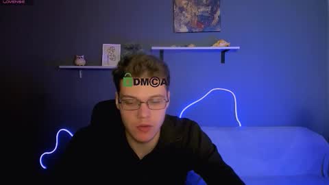 dylan_bold online show from October 13, 12:29 pm