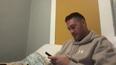 Snapshot of dylan_thick chatting on December 18, 6:43 am Dylans ThicK online show from December 18, 6:43 am