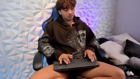 Dylan online show from October 15, 1:34 pm