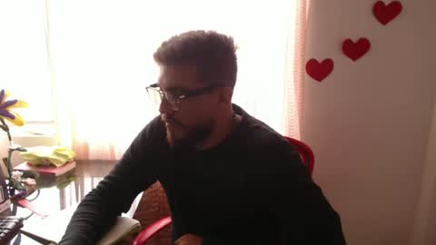 dylanhot10 online show from June 12, 7:35 pm