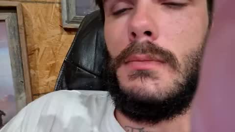 dylp400 online show from February 9, 5:05 pm