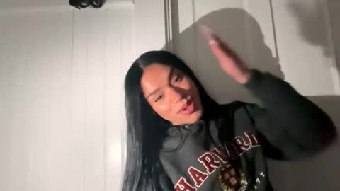 Dynasty online show from October 31, 10:10 pm