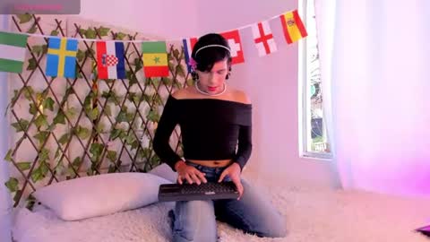 John online show from June 26, 12:32 pm