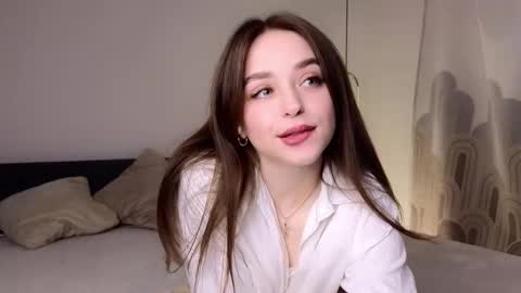 Snapshot of earlenebigge chatting on October 3, 1:26 am Kriss online show from October 3, 1:26 am