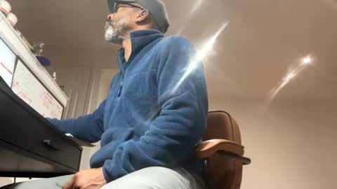 easternjerk online show from October 31, 9:53 am