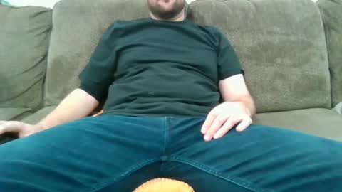 easy555555 online show from December 9, 8:12 pm