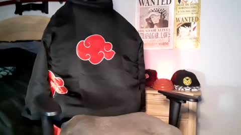 TWITTER   INSTAGRAM    easybreezy20   ONLINE 1230 AM TO 7AM online show from July 27, 8:22 am