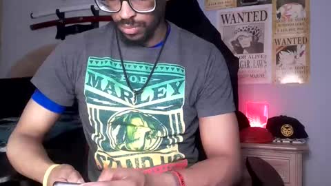 TWITTER   INSTAGRAM    easybreezy20   ONLINE 1230 AM TO 7AM online show from April 30, 7:24 am