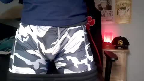 TWITTER   INSTAGRAM    easybreezy20   ONLINE 1230 AM TO 7AM online show from February 5, 8:18 am