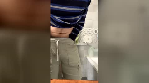 French Guy online show from May 18, 12:00 pm