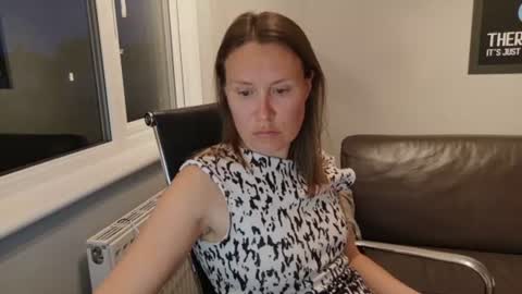 Nadia Ferreira  online show from June 16, 9:08 pm