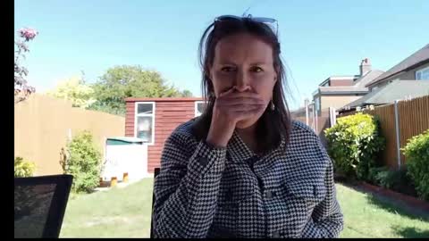 Nadia Ferreira  online show from April 24, 12:40 pm