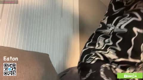 eaton_ online show from October 25, 4:29 pm