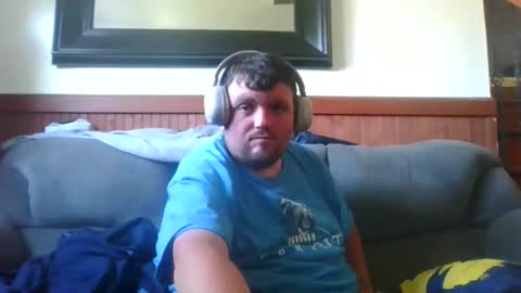 Eazyb91 online show from June 6, 4:13 pm