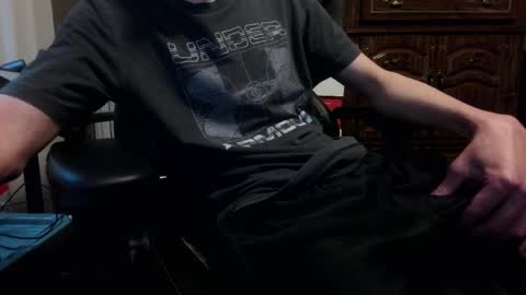 eazyduzit24 online show from April 20, 8:17 am