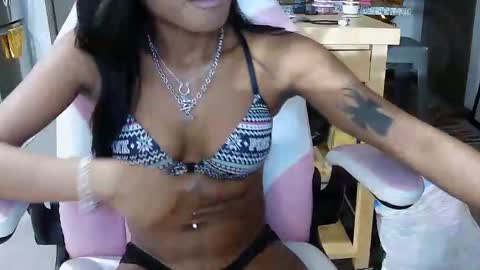eboneegawdesss online show from February 13, 4:27 am