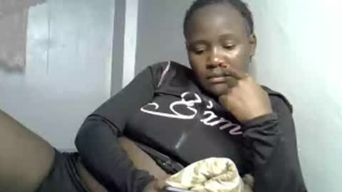 Queen online show from February 8, 7:39 pm