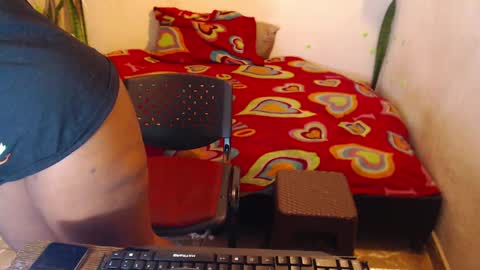 chayna smith online show from March 8, 1:17 am