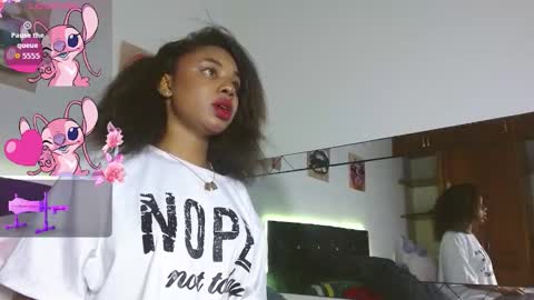 Snapshot of ebony_joness1 chatting on September 21, 4:38 am maria online show from September 21, 4:38 am