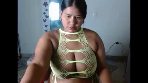 ebony_luna1 online show from November 28, 7:32 pm