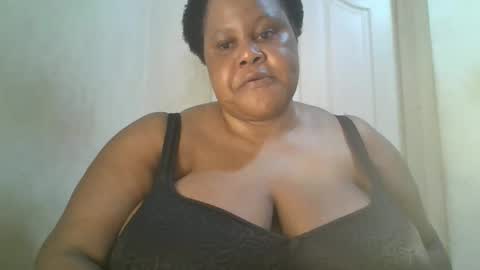 Snapshot of ebony_magixs chatting on September 30, 7:02 pm ebony_magixs online show from September 30, 7:02 pm