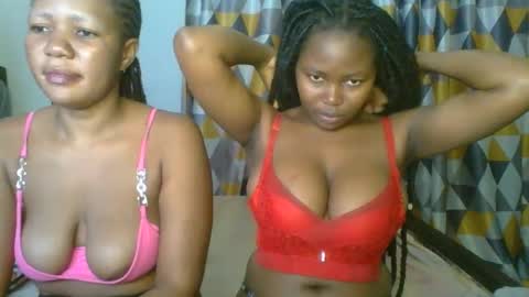Snapshot of ebony_meeky chatting on October 3, 7:00 pm ebony_meeky online show from October 3, 7:00 pm