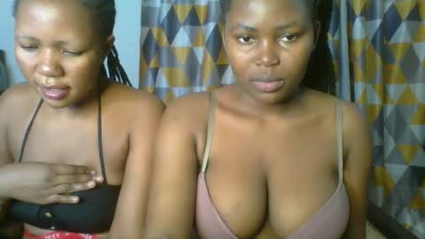 Snapshot of ebony_meeky chatting on October 4, 7:11 pm ebony_meeky online show from October 4, 7:11 pm