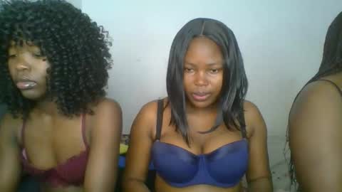 Snapshot of ebony_meeky chatting on October 20, 6:46 pm ebony_meeky online show from October 20, 6:46 pm