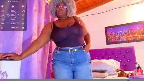 LINA  online show from June 24, 3:13 am