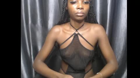 Ella online show from April 30, 9:14 am