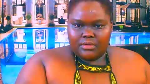 ebonyhotbuns4u2luv online show from July 23, 5:16 am