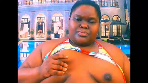 ebonyhotbuns4u2luv online show from June 11, 5:38 am