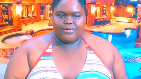 ebonyhotbuns4u2luv online show from July 13, 10:41 am
