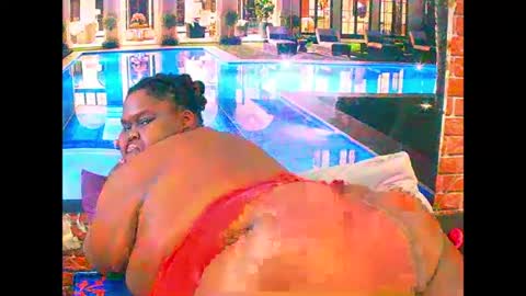 ebonyhotbuns4u2luv online show from July 14, 10:21 am