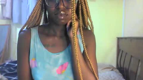 Ebonymuse2 online show from April 30, 9:30 pm