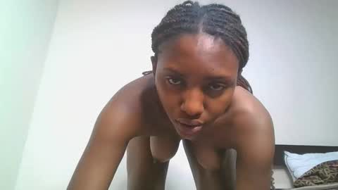 ebonyslut09 online show from March 17, 8:36 pm