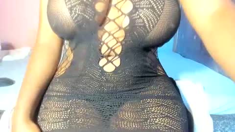 ebonysmiles00 online show from July 8, 9:02 am