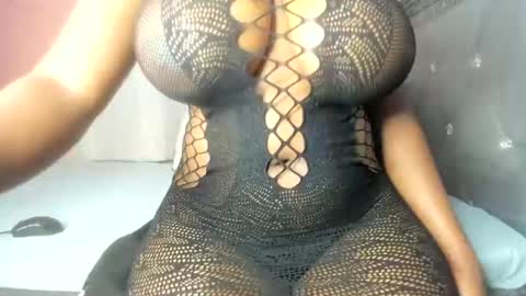 ebonysmiles00 online show from June 23, 8:11 am