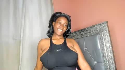 ebonysmiles00 online show from June 17, 9:14 am