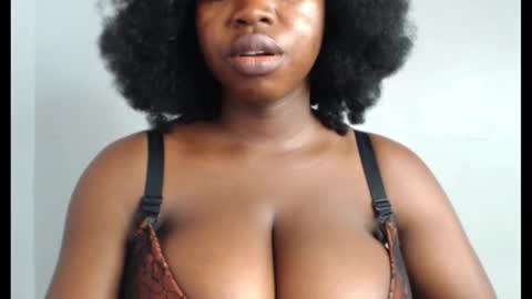 Loveth online show from November 16, 3:47 pm