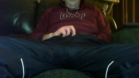 Snapshot of ectopicstarfish chatting on January 6, 9:43 pm Ectopicstarfish online show from January 6, 9:43 pm