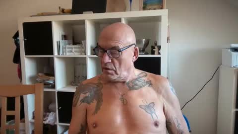 eddelmar online show from February 5, 10:41 am